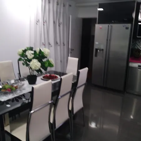 Eden Apartment *